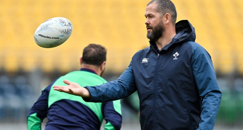 El seleccionador irlandés Farrell renueva su contrato por dos añ